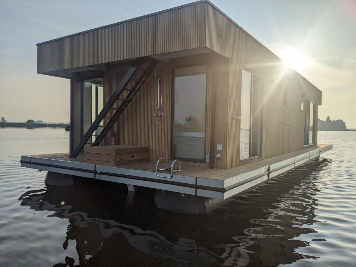 Surla Houseboat "Aqua Zen" Kagerplassen With Tender Kaag Exterior foto